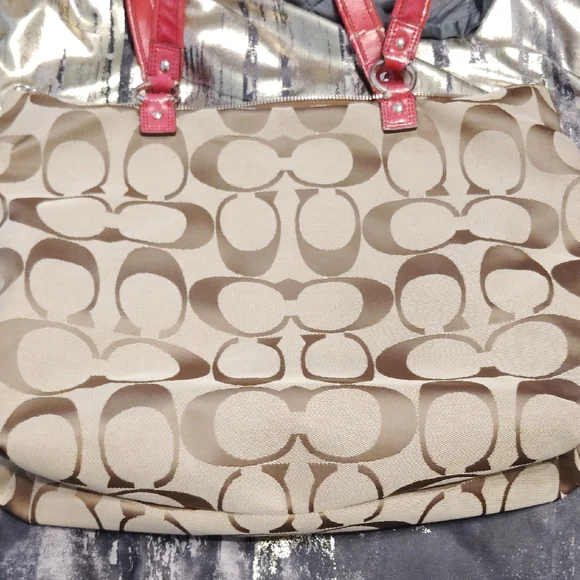 Coach Tan and Pink Shoulder Bag - Picture 8 of 17